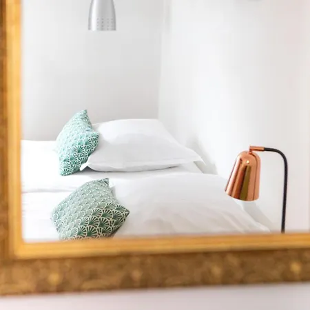 Au Pied Des Remparts A Apartment