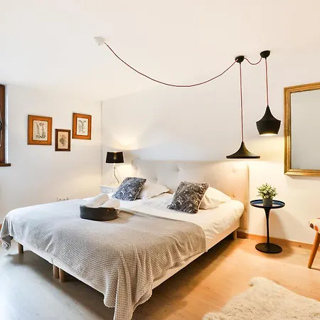 Apartment Au Pied Des Remparts A *