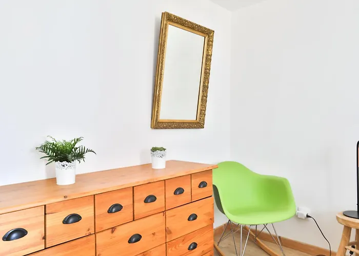 Au Pied Des Remparts A * Eguisheim